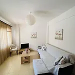 Apartment Chrisa's *